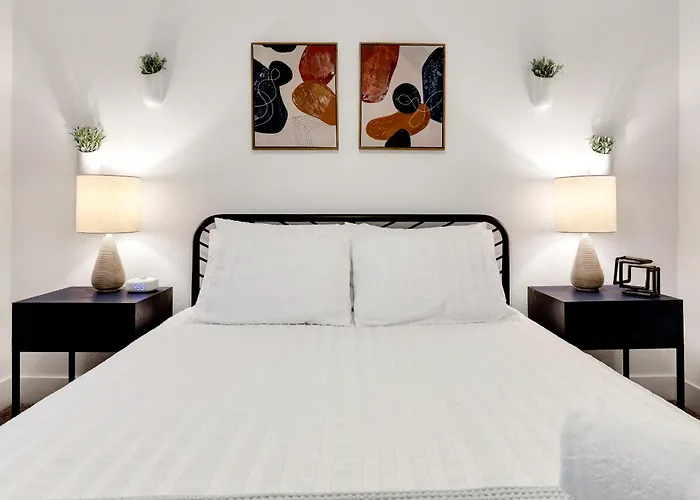 Artsy - A Birdy Vacation Rental