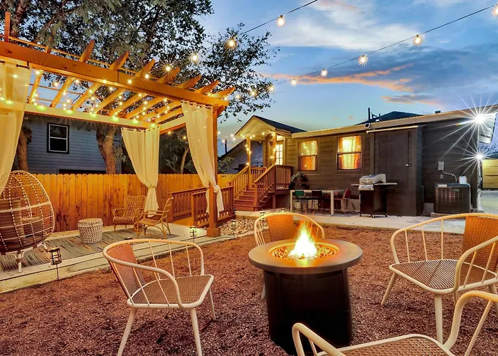 Artsy - A Birdy Vacation Rental